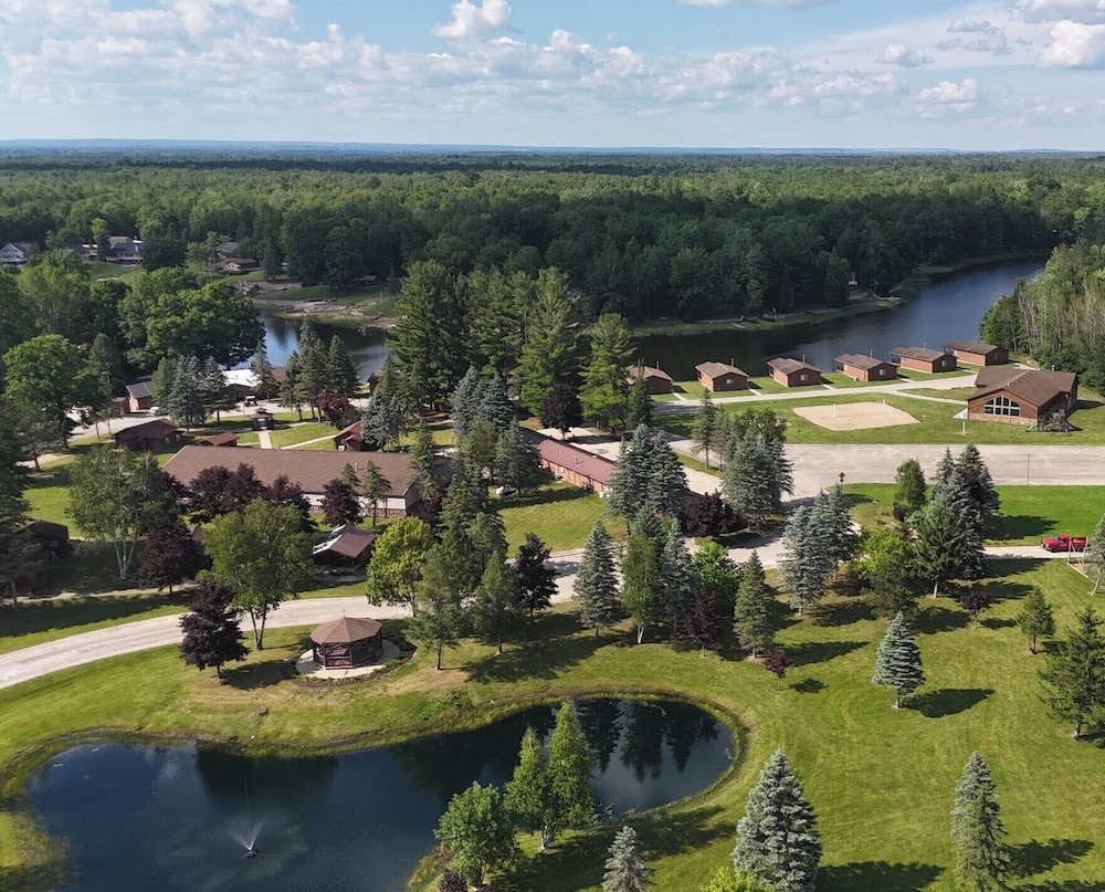Lost Arrow Resort