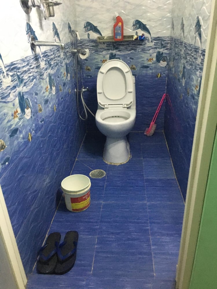 Sara's Backpackers Hotel
