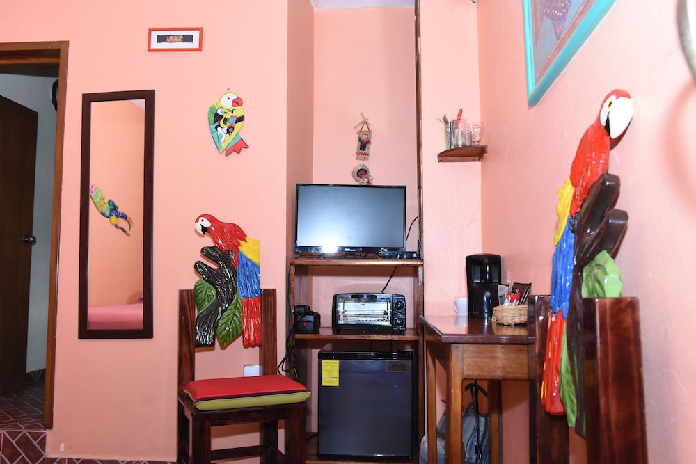 Room in B&B - Cancun Guest House 1