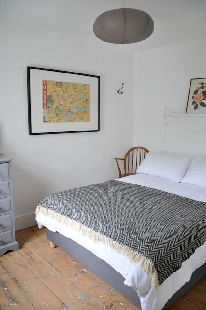 Lovely Fisherman's Cottage Near Beach and Harbour view 3
