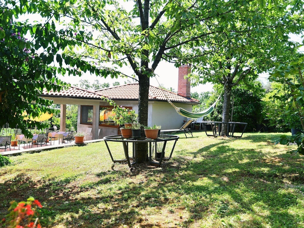 Charming Holiday Home With Terrace and Garden - One Bedroom Holiday Home