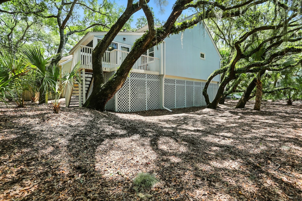 Charming Seabrook Island Retreat 3 Bedroom Home