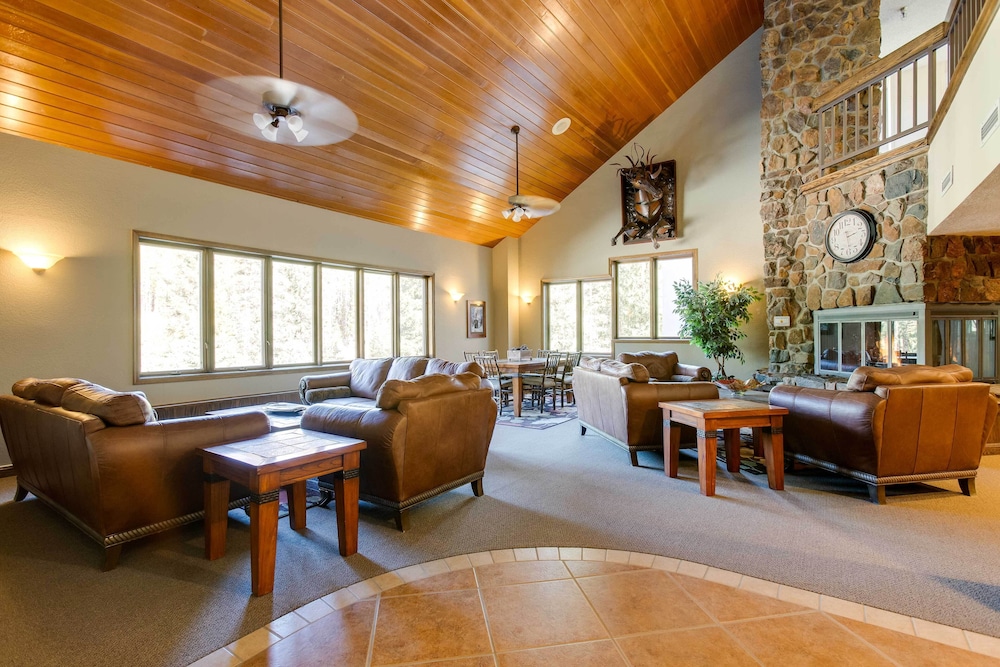 Ski-in/ski-out Winter Park Condo w/ Mountain Views - Property Image 26