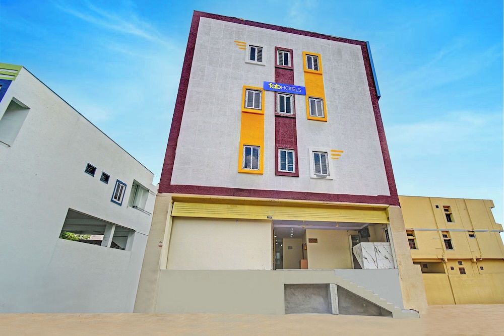 Fabhotel Srikara Grand Luxury Rooms