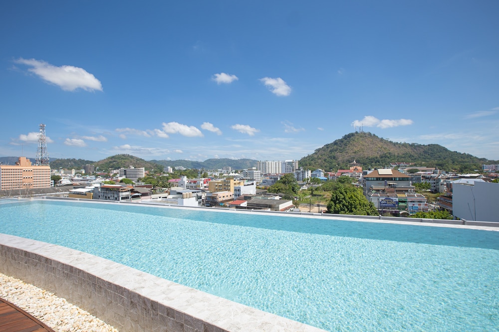 Hotel EcoLoft Hotel - Image 1