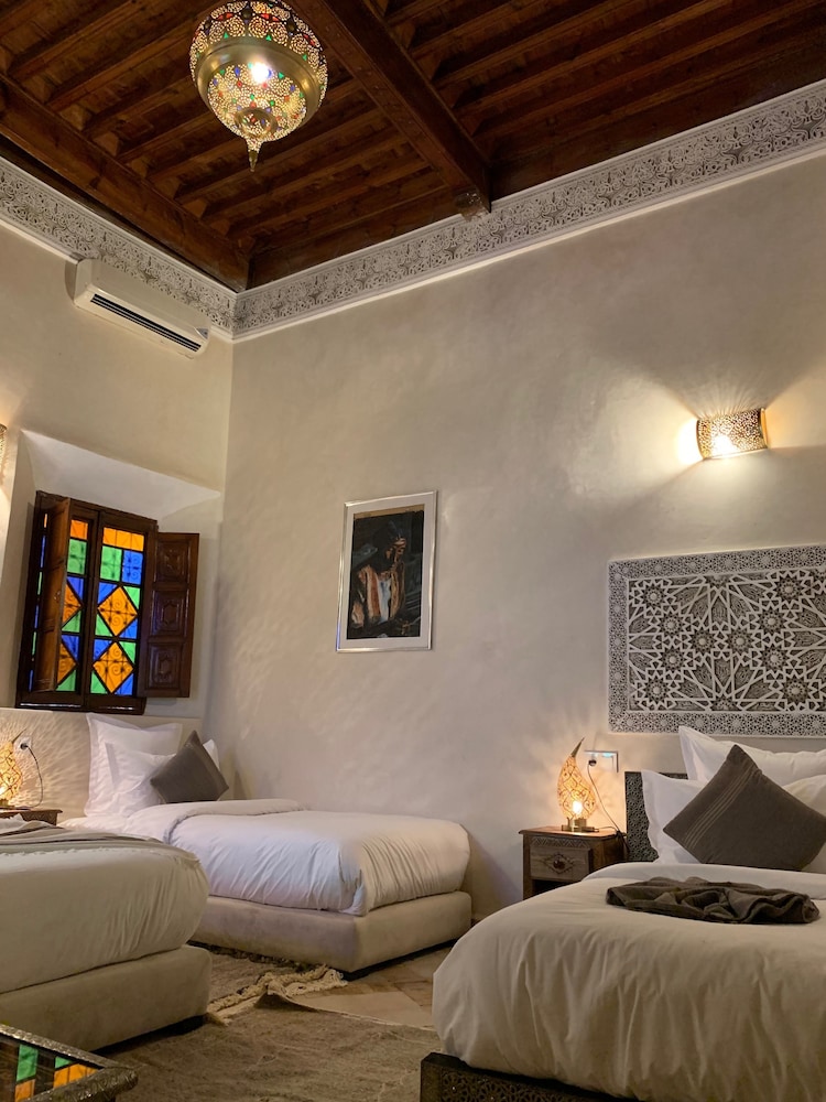 Riad Abaka by Ghali