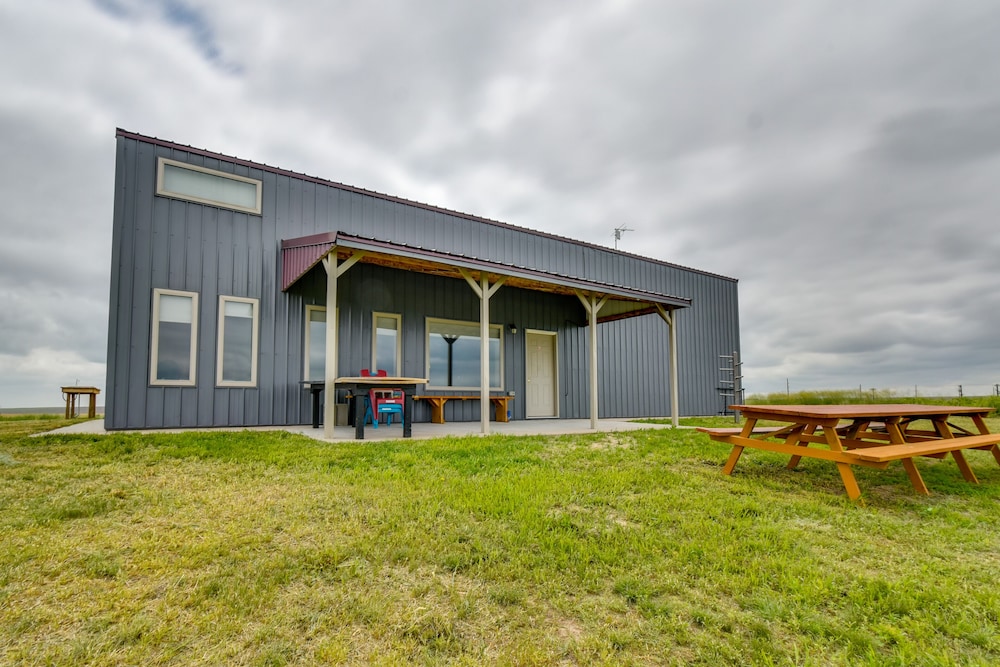 Secluded Nebraska Getaway: 4 Mi to Lake Mcconaughy - Property Image 8
