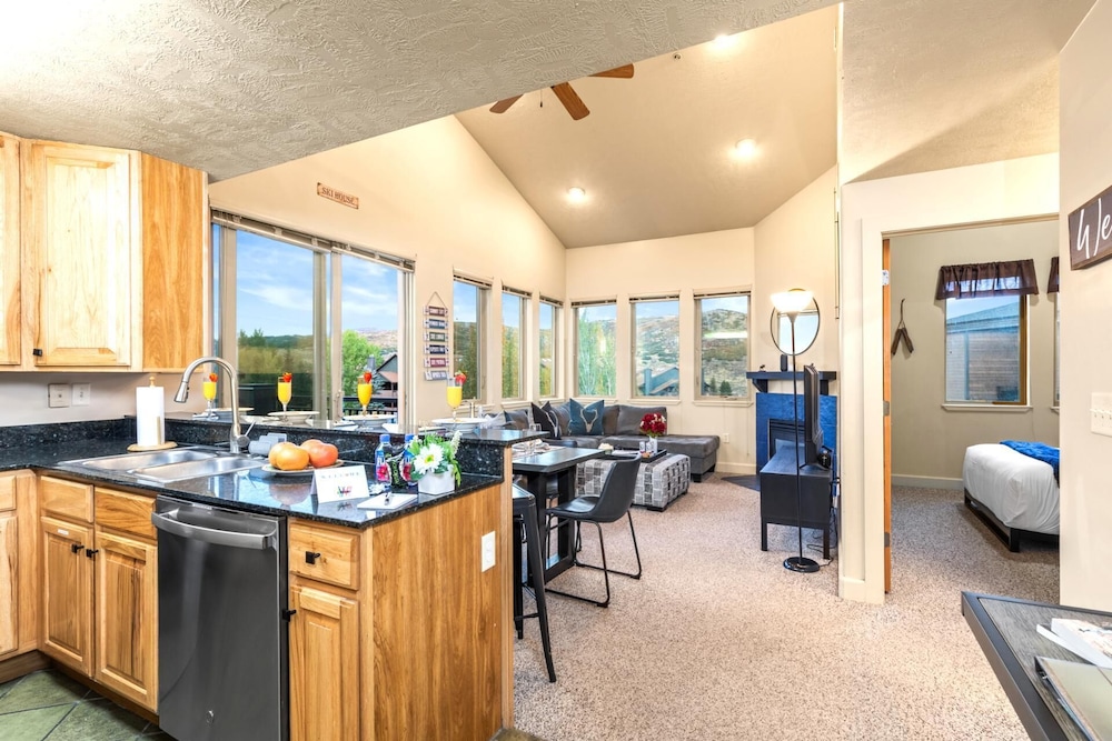 KBM Resorts Crestview Condos Spacious Condo Near Olympic Park With gas Fireplace, Year-round Pool, hot Tub, City Wide Shuttle Access. Cvc-308b