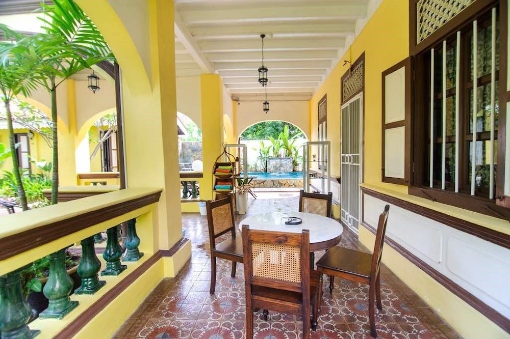 Casugria Dutch Heritage Residence