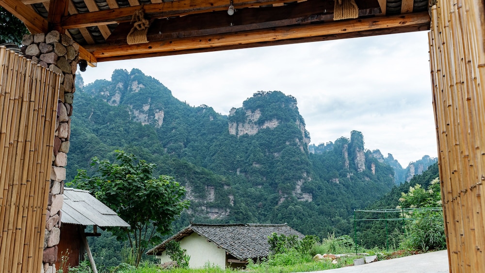 Floral Hotel Ban Po Hui Wang Zhangjiajie
