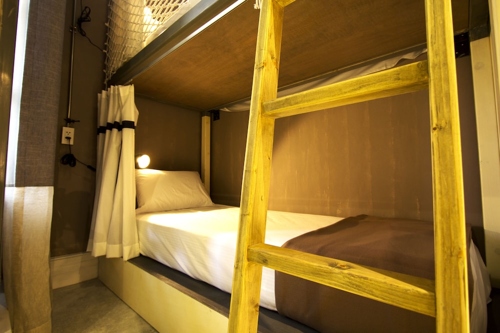 Oneday Hostel Sukhumvit 26 - Image 2