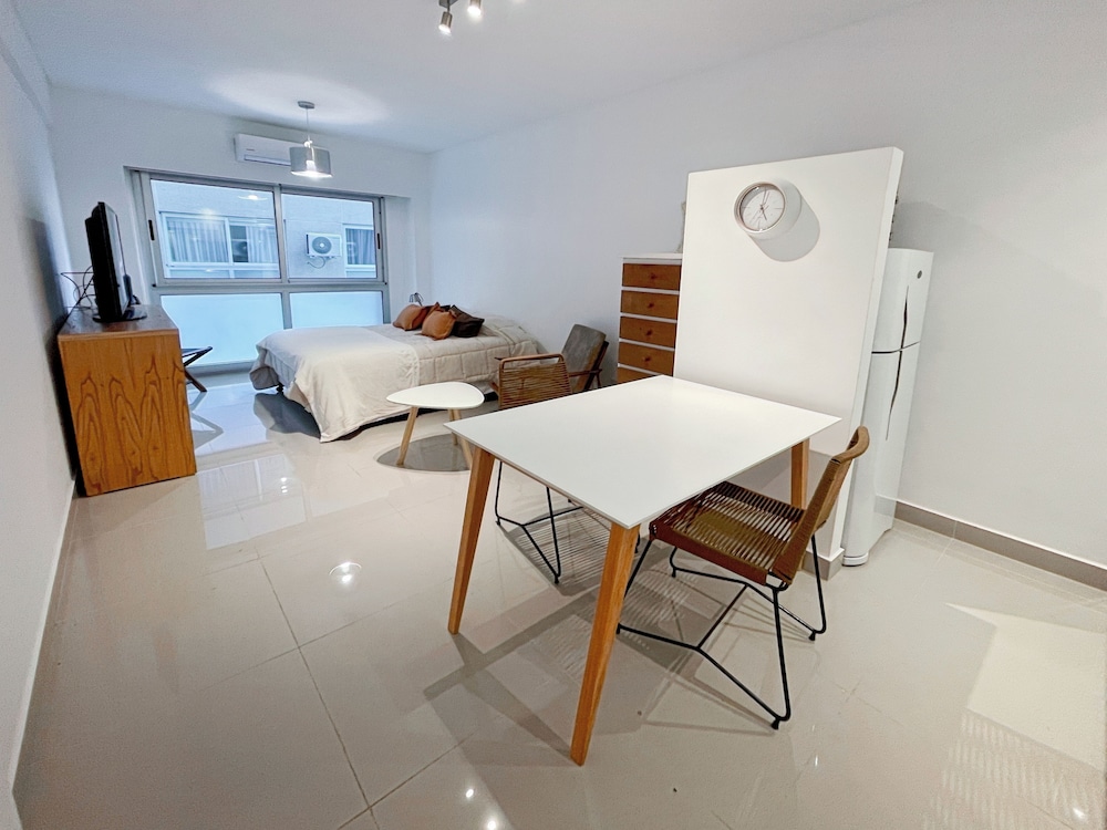 Ayres Suites Moreno