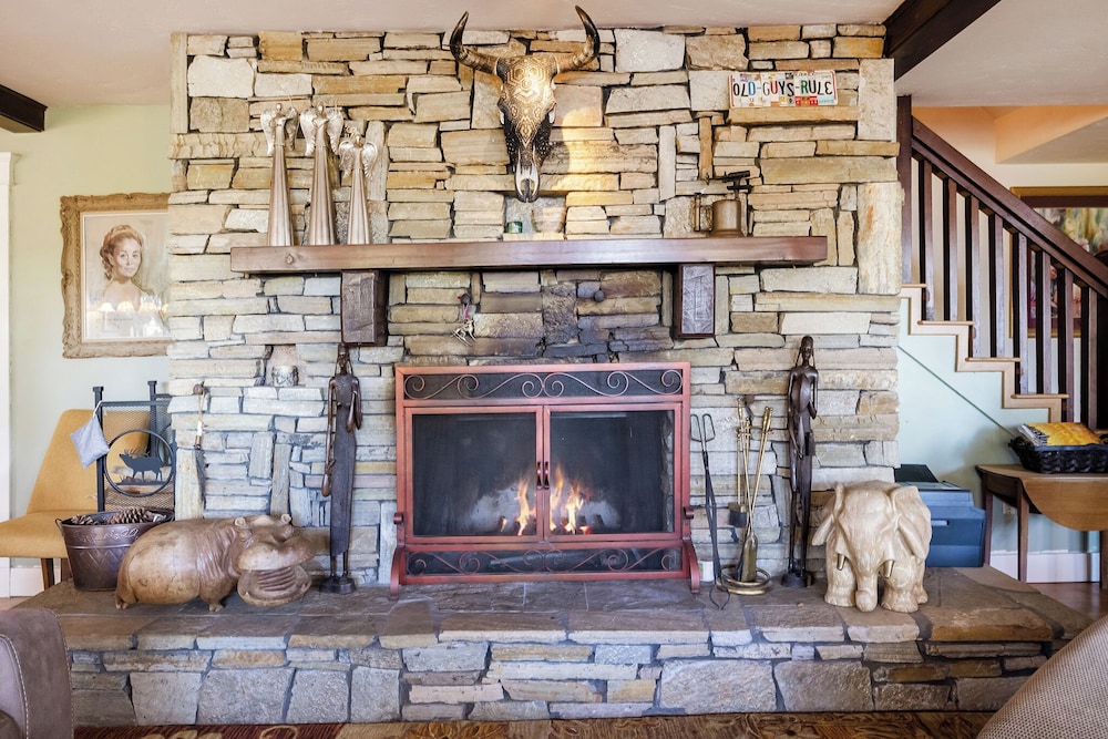 Carnelian Bay Getaway
