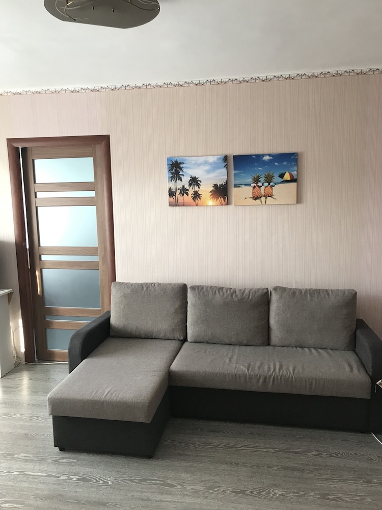 Apartment on Lenin sq. 6 view 5