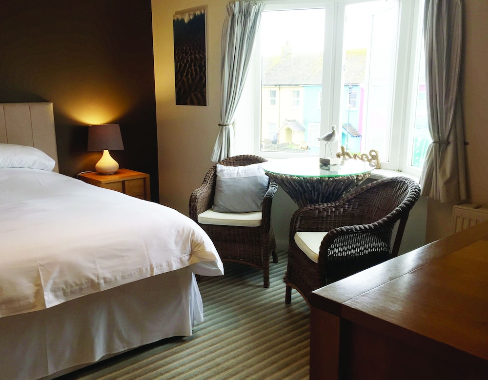 Bideford Vacations - The Waterfront Inn - Property Image 15