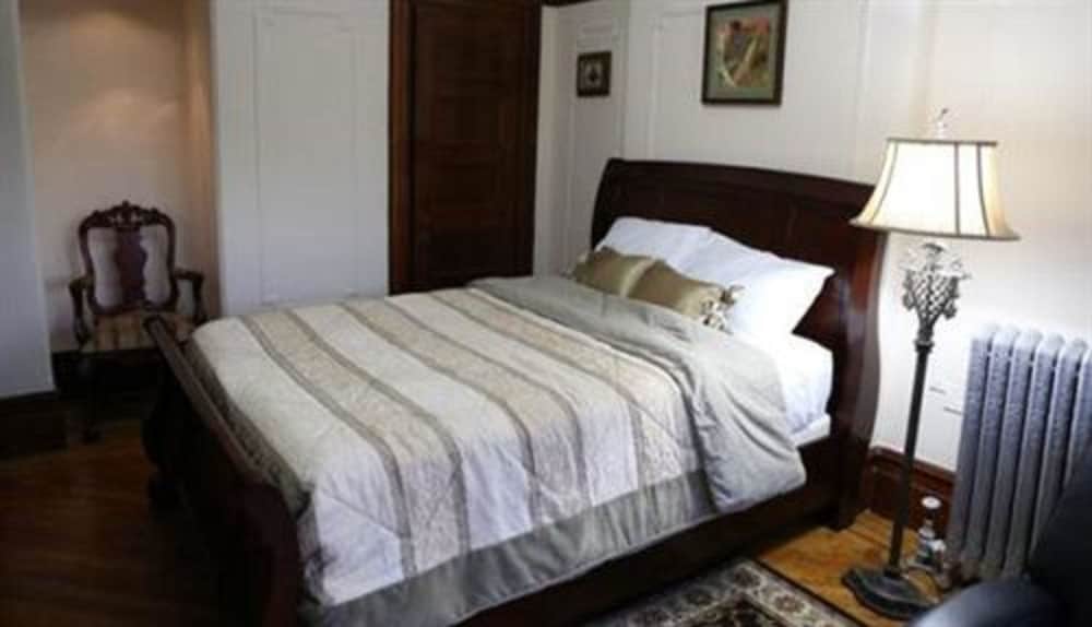Lefferts Gardens Residence B&B