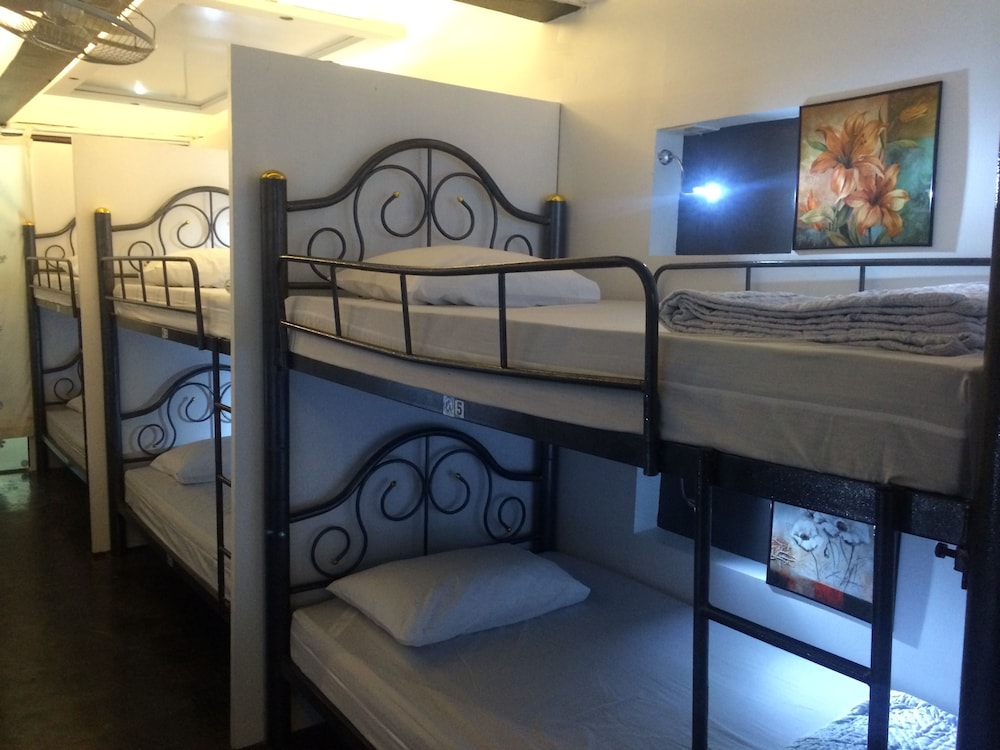 At Phangan Hostel