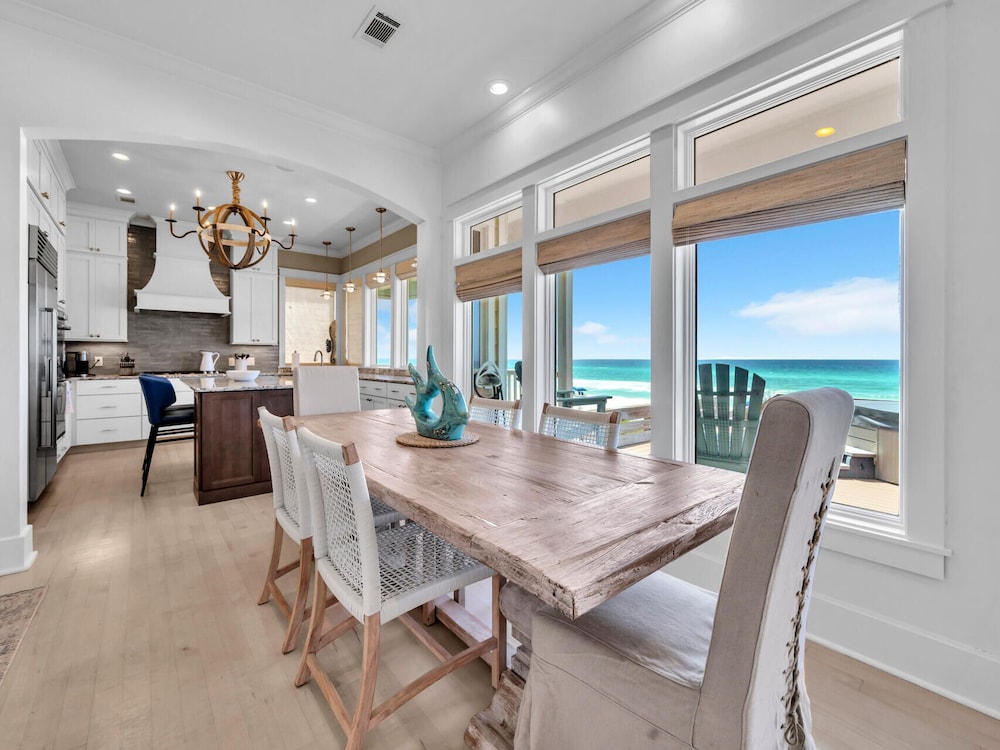 4BR Beachfront Home With Hot tub & Private Beach Access!
