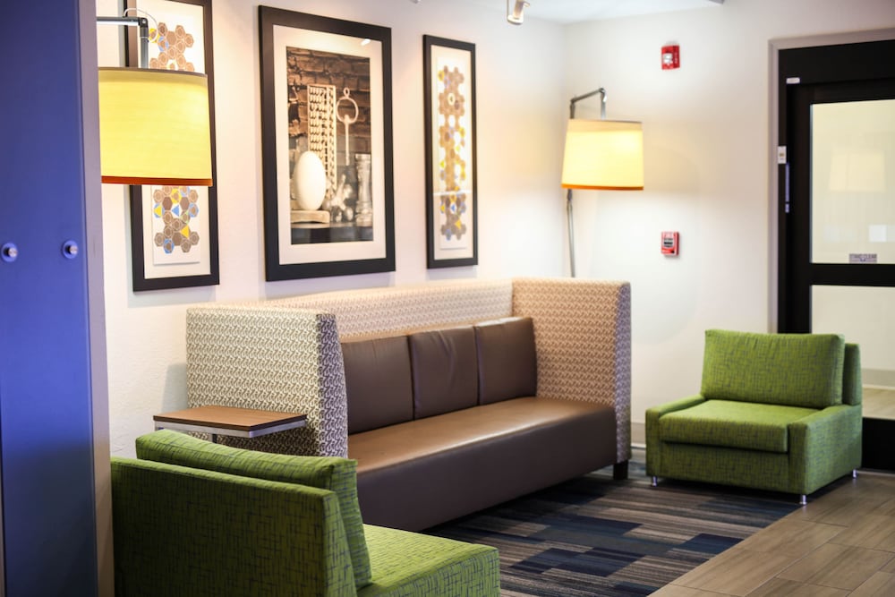 Athens Vacations - Holiday Inn Express Hotel  Suites Athens, an IHG Hotel - Property Image 4