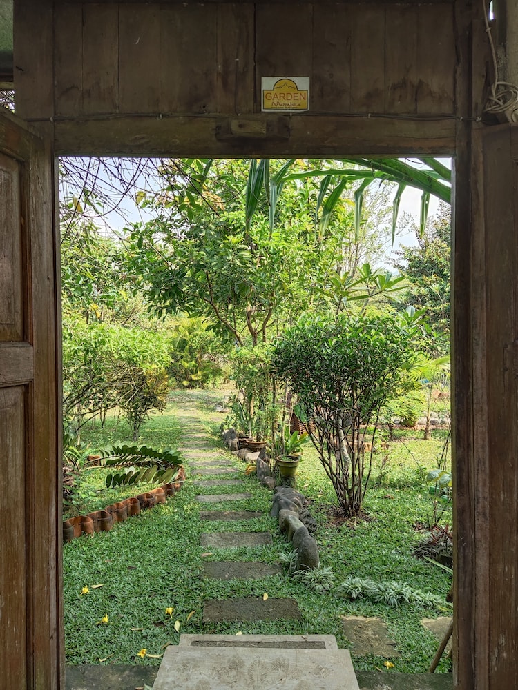 Mettaloka Guest House and Art Space