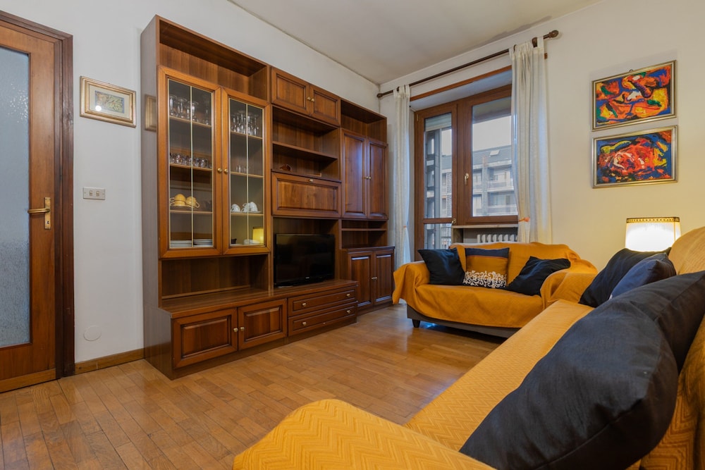 Adriano Apartment by Wonderful Italy