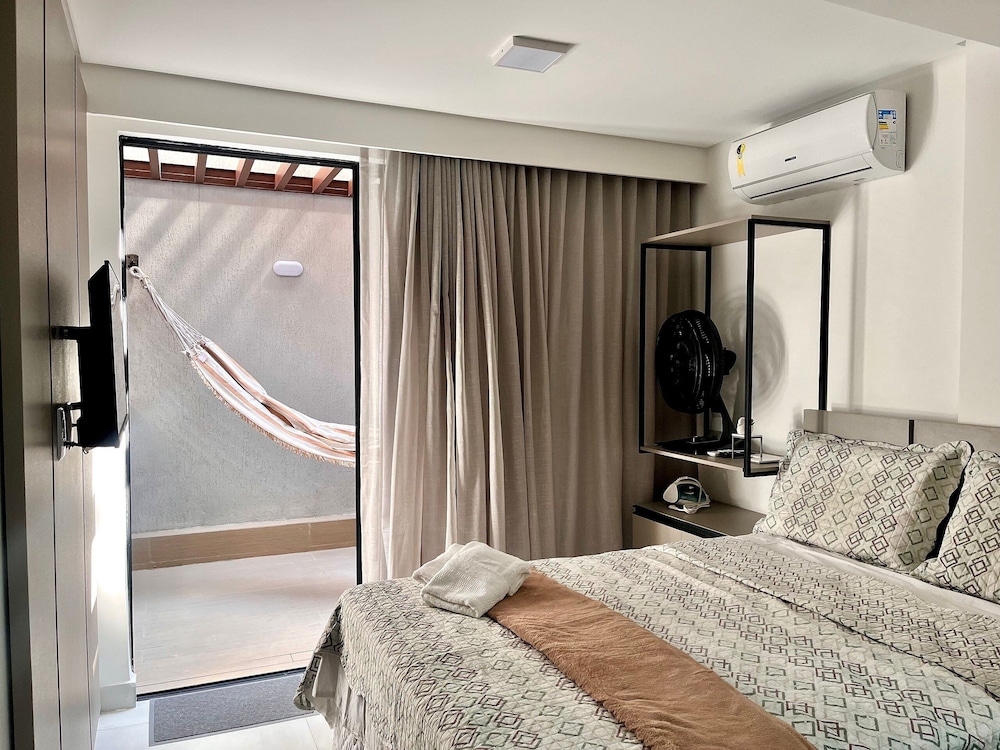 Hyde Park Lofts - by Living
