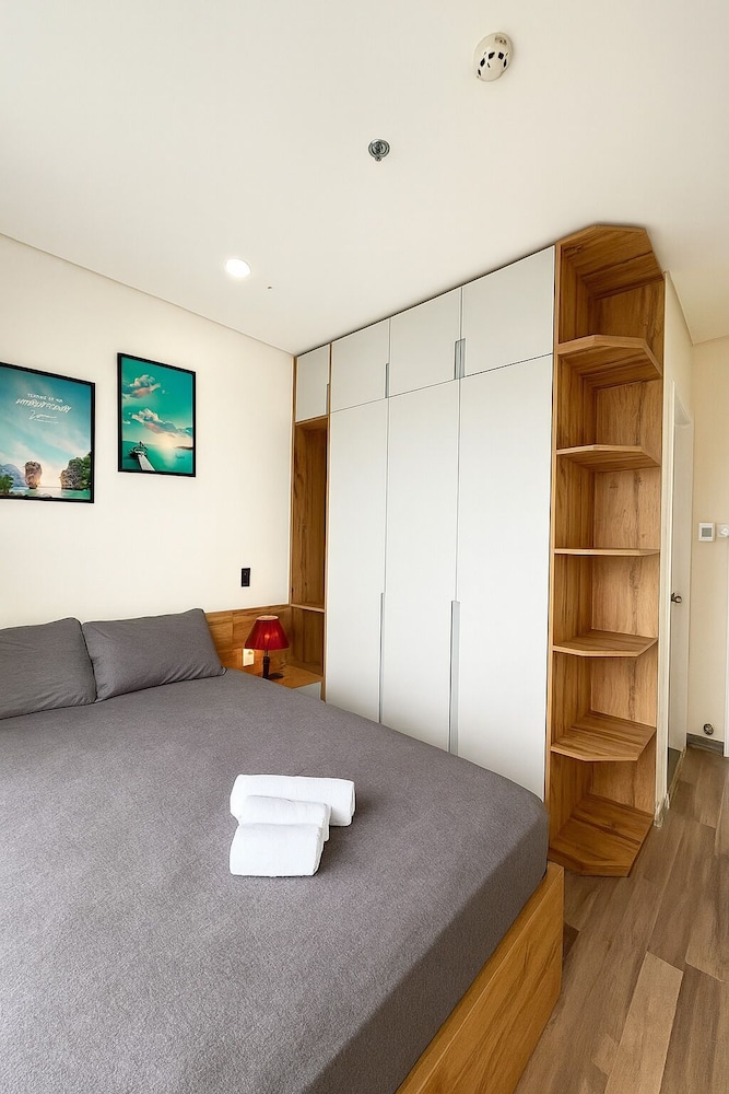Monarchy Luxury Serviced Apartments