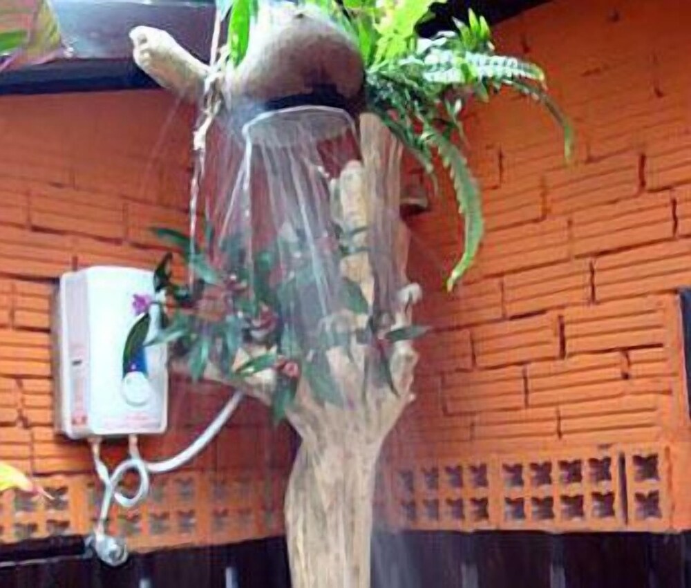 Khao Sok Tree House