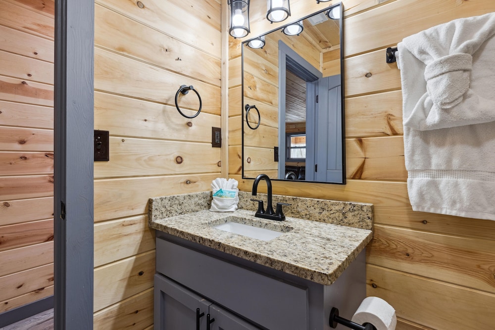 Starlight Valley 3 Bedroom Cabin