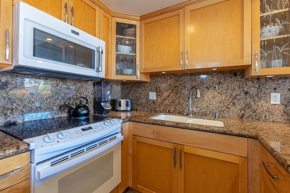 Papakea G407 2 Bedroom Condo