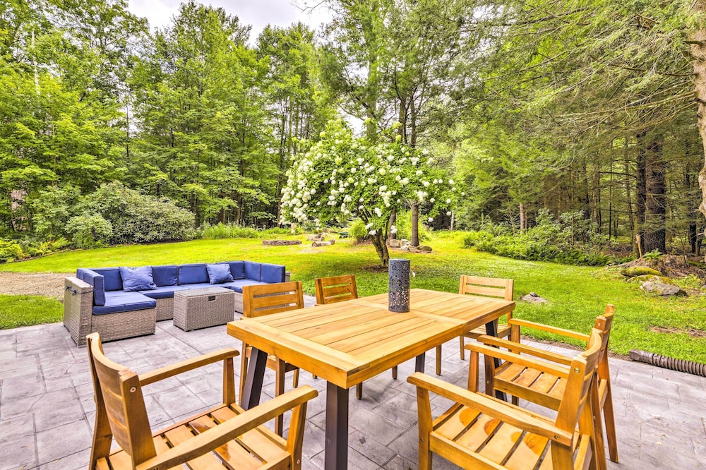 Historic Home w/ Modern Updates on < 4 Acres view 5