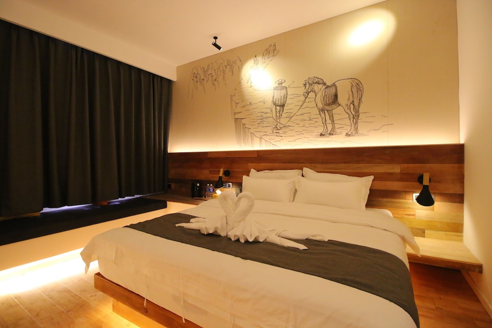 Lijiang Shuhe Travelling With hotel