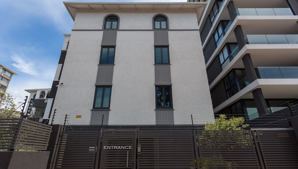 202 Warwick