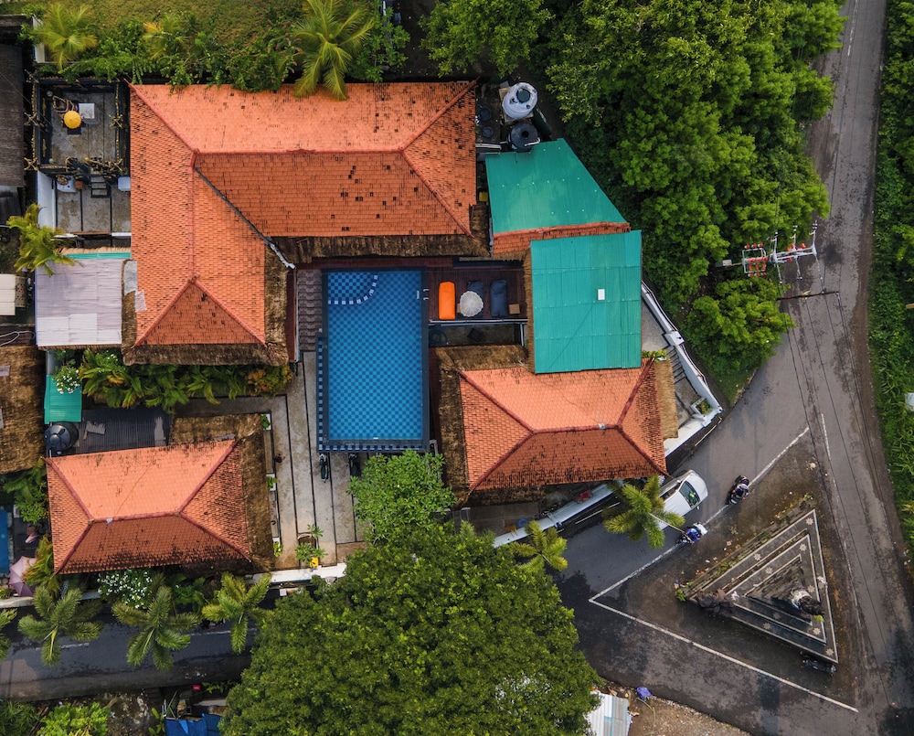 Simpang Inn Hostel