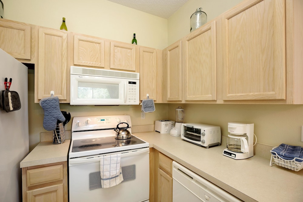 Orlando and Kissimmee Town homes by MyOrlandoStay