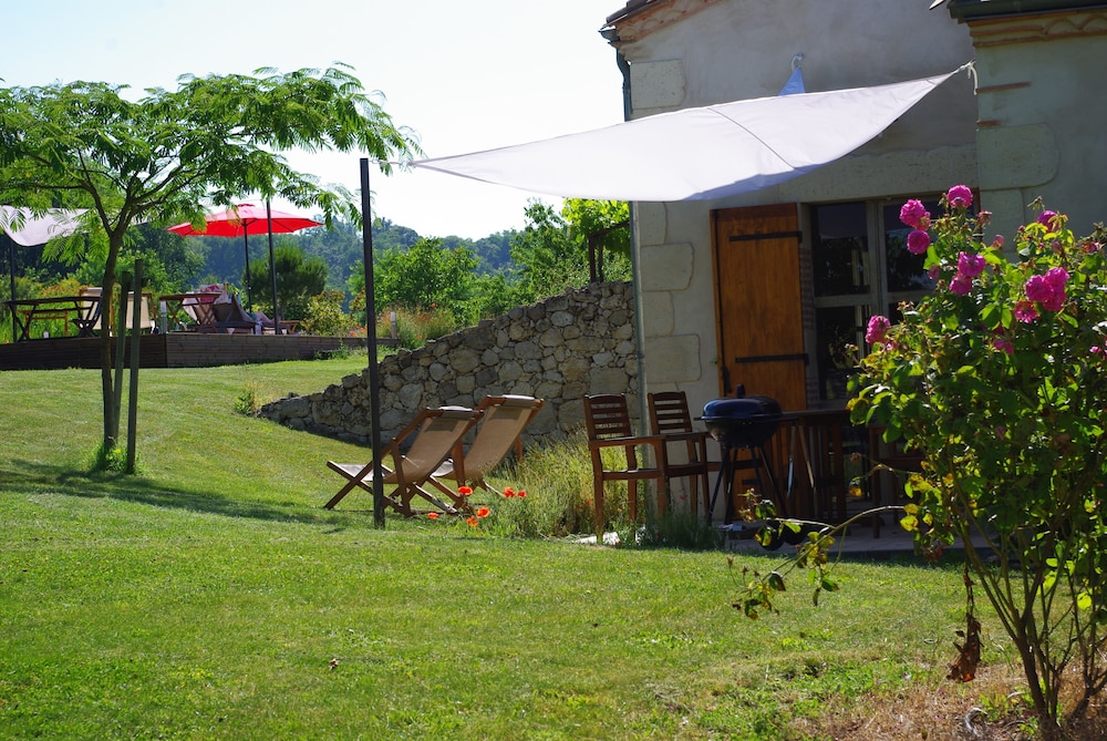 Le hameau des Coquelicots
