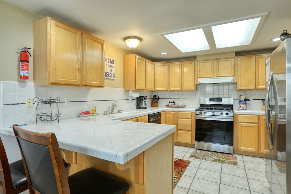 1211 Norswing 3 Bedroom Home by Redawning view 2