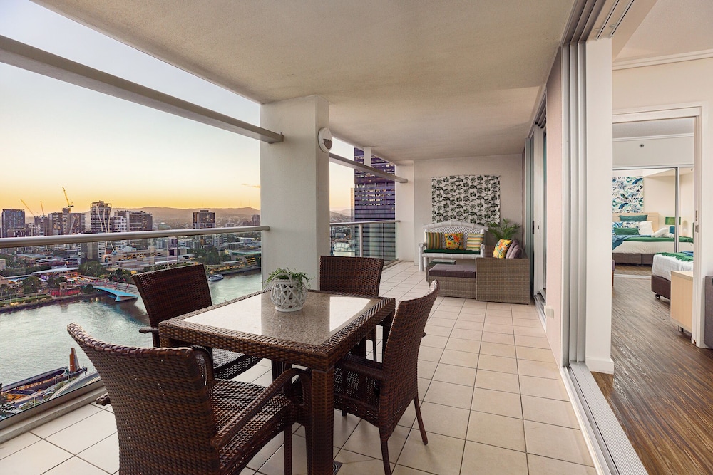Oasis Retreat Level 27 in Casino Towers