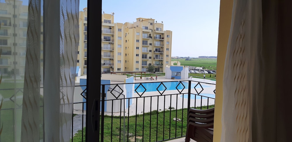 Begonvilla Court Block 7 Apartment 12 view 5