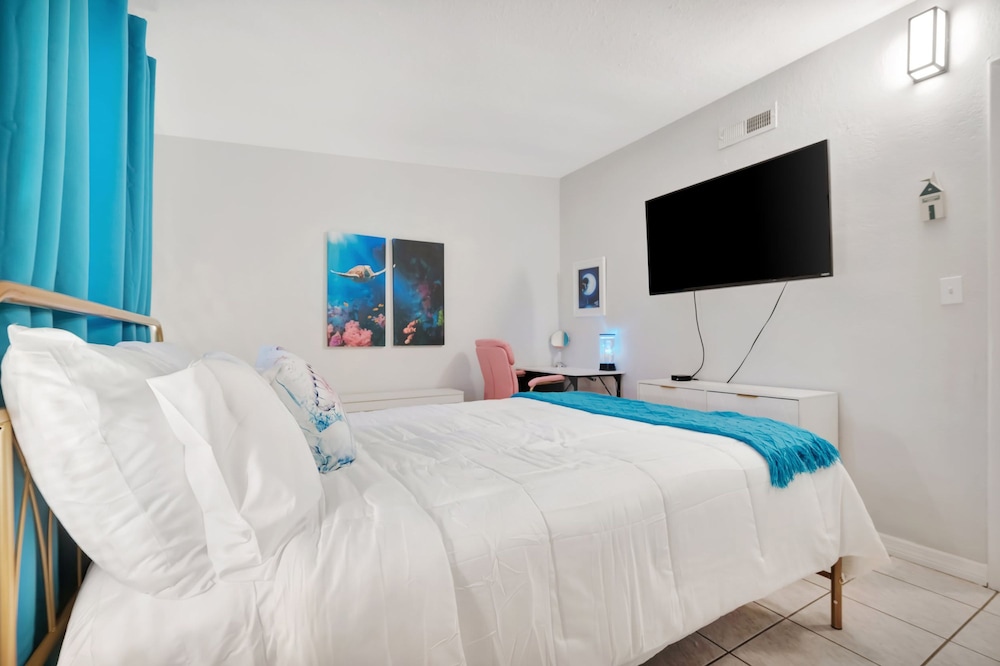 Family Home 10 Mins to Beach Pets Welcome