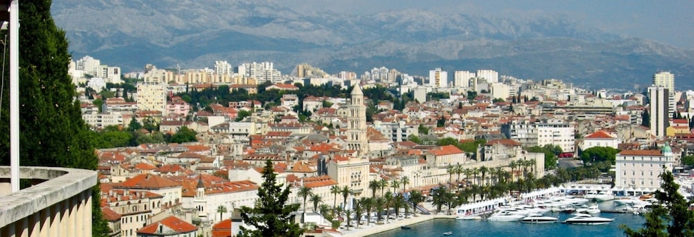 Luxury Spacious Studio in the Heart of Split view 4