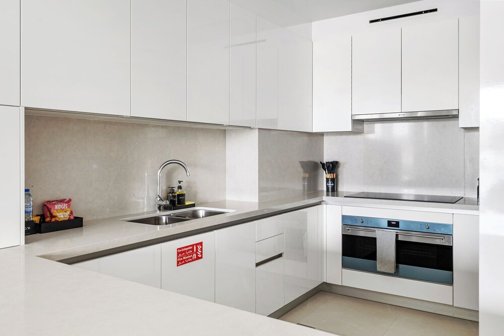 2BR M Huge Terrace Direct Canal Access