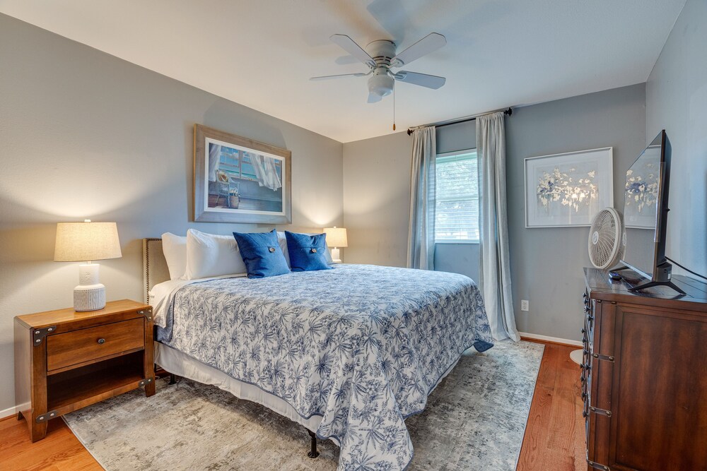 Modern Point Venture Vacation Rental w/ Deck! - Property Image 21