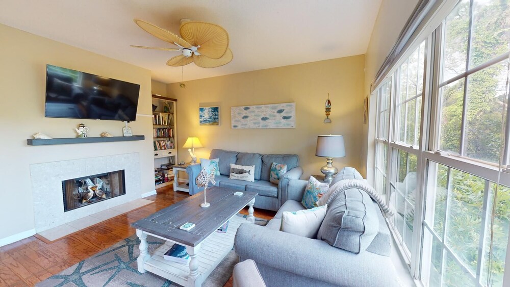 Rest Your Case - 2 Gabby Lane by Tybee Vacation Rentals