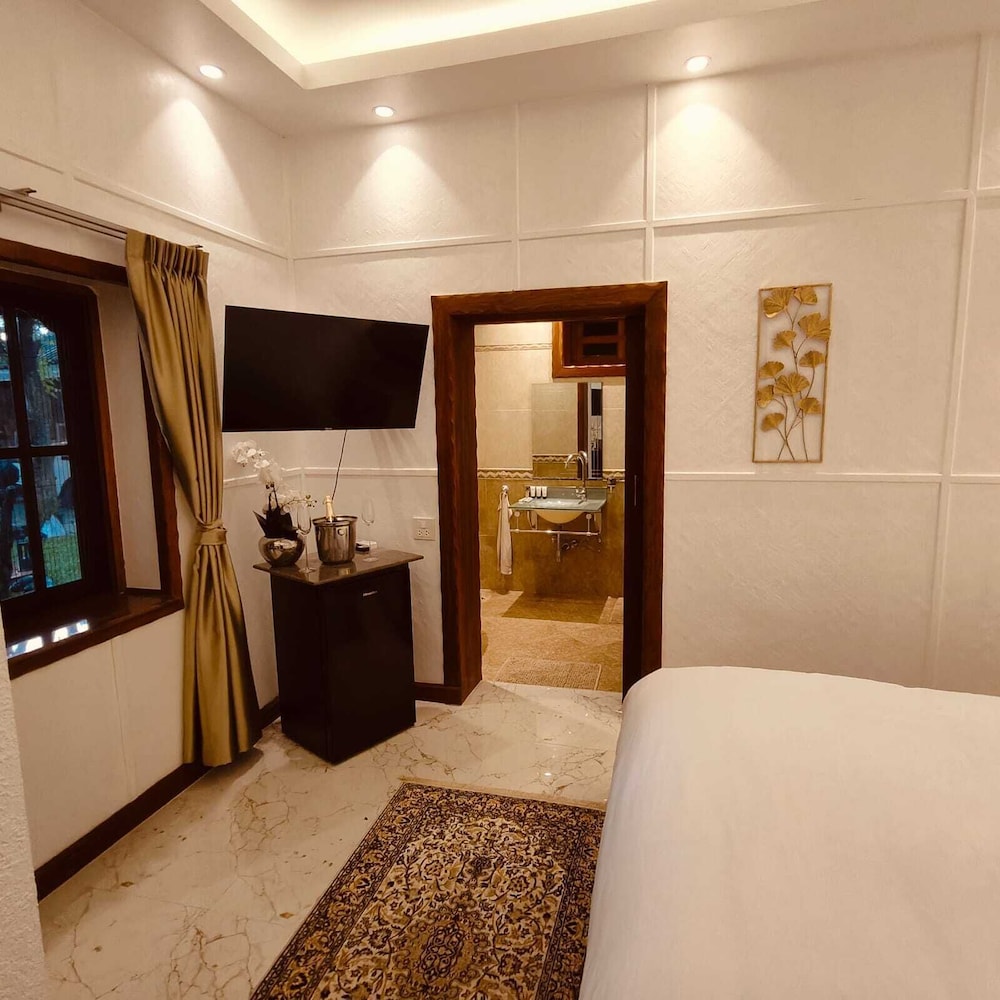 Varaya Resort
