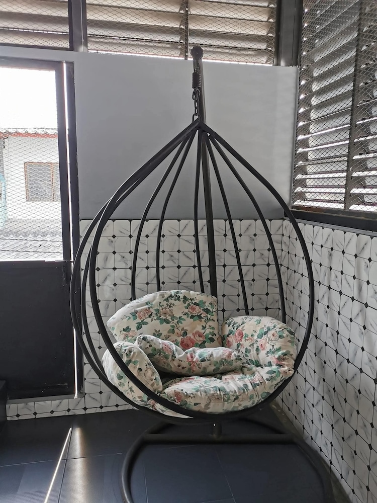 89 Bed & Studio hostel