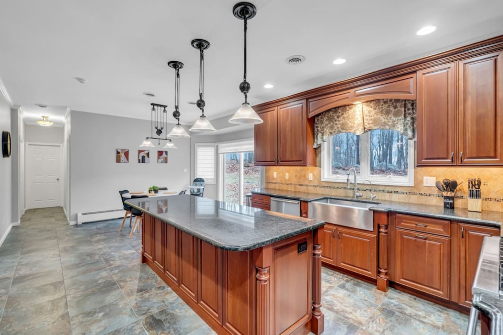 Family Getaway With Fireplace and Patio