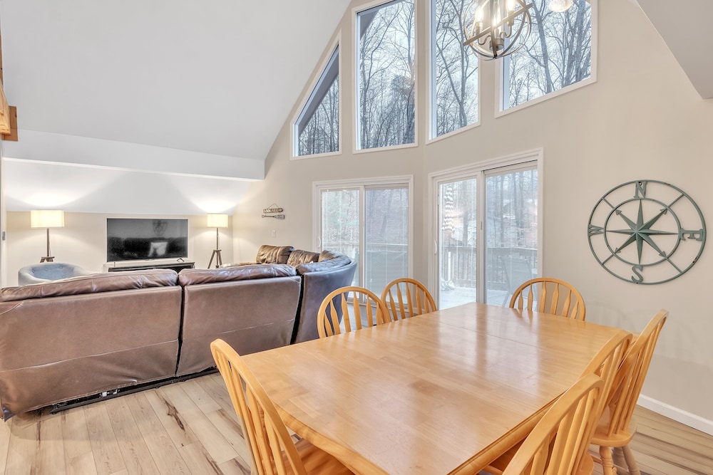 Deerfield Hideaway At Old Rocky 5 Bedroom Home