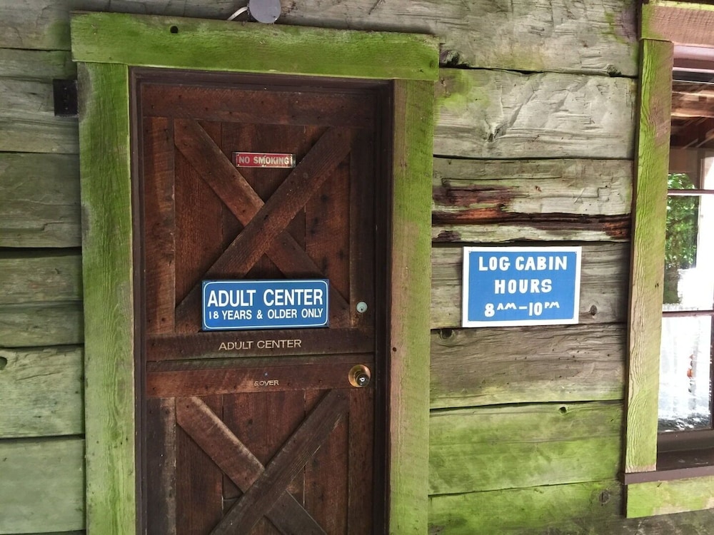 Glacier Mt Baker Lodging
