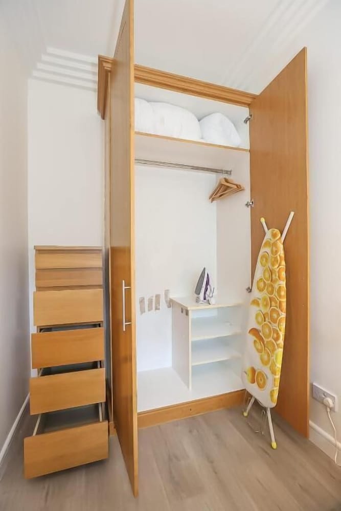 IFSC Townhouse Apartments